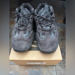 Yeezy 500